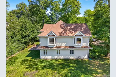 60 Plymouth Road, Great Neck, NY 11023 - Photo 27