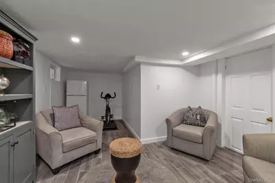 14527 Guy R Brewer Boulevard, Springfield Gardens, NY 11434 - Photo 17