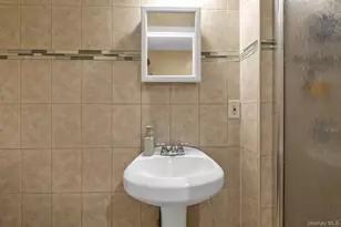 145-27 Guy R Brewer Blvd, Springfield Gardens, NY 11434 - Photo 13