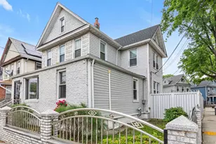 145-27 Guy R Brewer Blvd, Springfield Gardens, NY 11434 - Photo 3