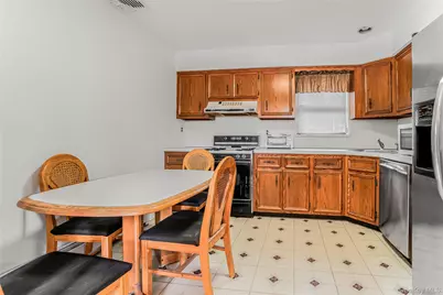 8 8th Street, New Hyde Park, NY 11040 - Photo 13