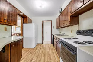106 Campbell St, New Hyde Park, NY 11040 - Photo 7