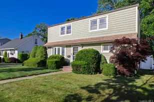 2545 Sycamore Ave, Wantagh, NY 11793 - Photo 3