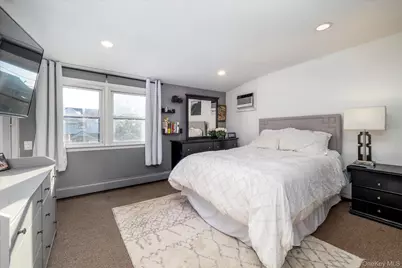 2545 Sycamore Avenue, Wantagh, NY 11793 - Photo 11