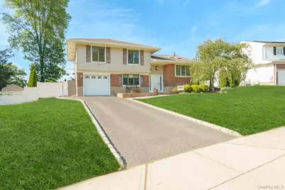 9 Wayne Place, Commack, NY 11725 - Photo 3