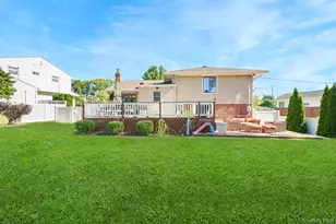 9 Wayne Pl, Commack, NY 11725 - Photo 29