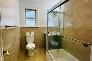 35 Lindsey St, Yonkers, NY 10704 - Photo 5