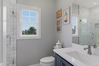 240 Clocks Boulevard, Massapequa, NY 11758 - Photo 17