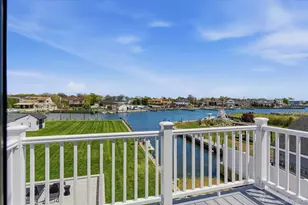 240 Clocks Blvd, Massapequa, NY 11758 - Photo 23