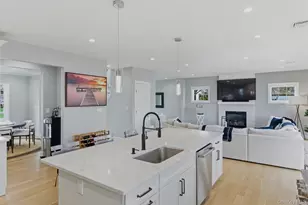 240 Clocks Blvd, Massapequa, NY 11758 - Photo 13
