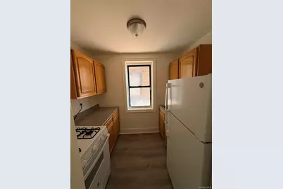 30 Locust Hill Avenue #5K, Yonkers, NY 10701 - Photo 5