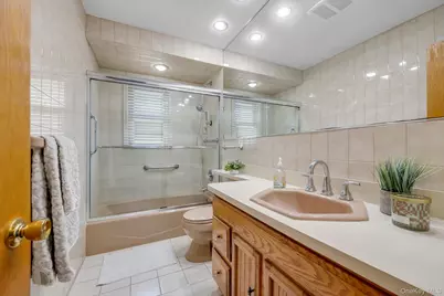 57 Lawrence Road, Hempstead, NY 11550 - Photo 11