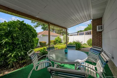 57 Lawrence Road, Hempstead, NY 11550 - Photo 15