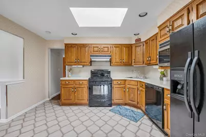 57 Lawrence Road, Hempstead, NY 11550 - Photo 7