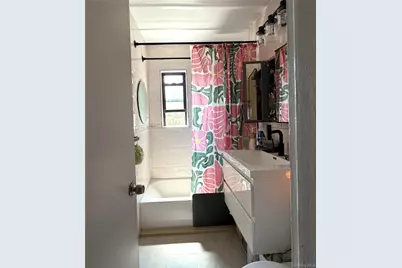 73-96 Springfield Blvd #2nd floor, Oakland Gardens, NY 11364 - Photo 9