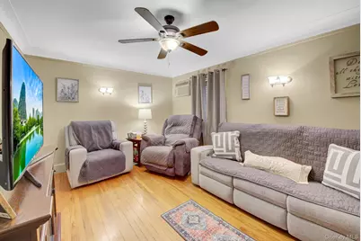 130 Fairfield Avenue, Mineola, NY 11501 - Photo 15