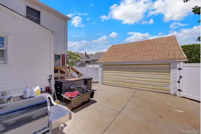 130 Fairfield Avenue, Mineola, NY 11501 - Photo 5