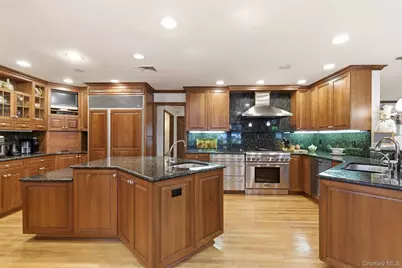 17 Holden Lane, Bayville, NY 11709 - Photo 11