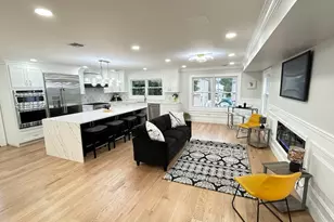 2450 Florin Ct, Bellmore, NY 11710 - Photo 15