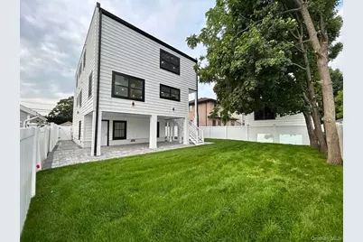 2450 Florin Court, Bellmore, NY 11710 - Photo 47
