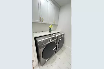 2450 Florin Court, Bellmore, NY 11710 - Photo 41
