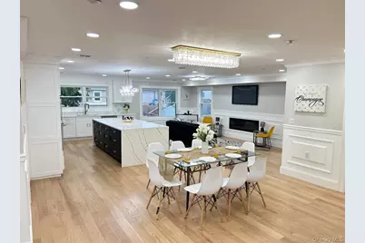 2450 Florin Court, Bellmore, NY 11710 - Photo 11