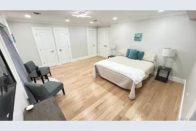2450 Florin Court, Bellmore, NY 11710 - Photo 23