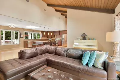 6 Winfield Drive, Sound Beach, NY 11789 - Photo 5