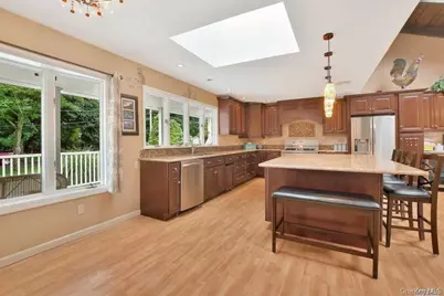 6 Winfield Drive, Sound Beach, NY 11789 - Photo 3