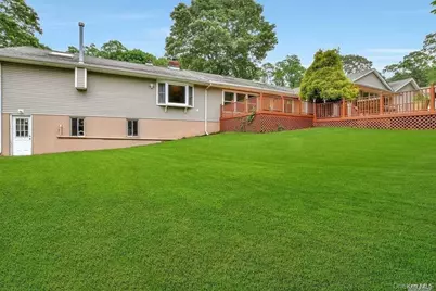 6 Winfield Drive, Sound Beach, NY 11789 - Photo 17