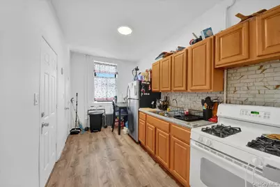 1748 Cross Bronx Expressway, Bronx, NY 10472 - Photo 11