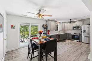 20 Charter Ct, Manorville, NY 11949 - Photo 15