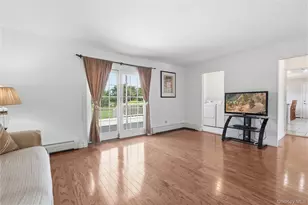 6 Carol Ct, East Setauket, NY 11733 - Photo 9