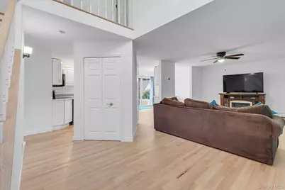 47 Wendy Drive, Farmingville, NY 11738 - Photo 5