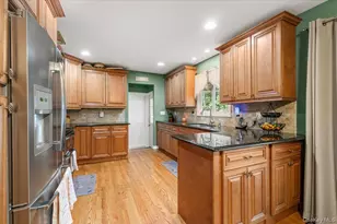 7 Maple Ave, Holbrook, NY 11741 - Photo 11