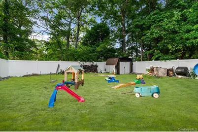 7 Maple Avenue, Holbrook, NY 11741 - Photo 33