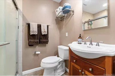 7 Maple Avenue, Holbrook, NY 11741 - Photo 21