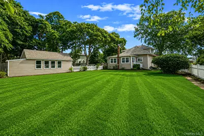 54 Division Avenue, West Sayville, NY 11796 - Photo 37