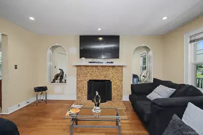 280 W Post Road, White Plains, NY 10606 - Photo 5