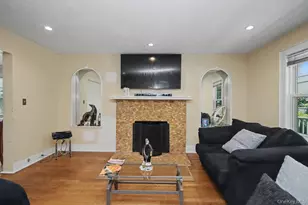 280 W Post Rd, White Plains, NY 10606 - Photo 5