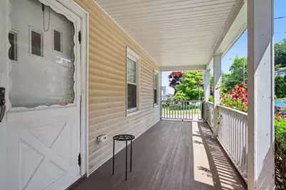 280 W Post Road, White Plains, NY 10606 - Photo 3