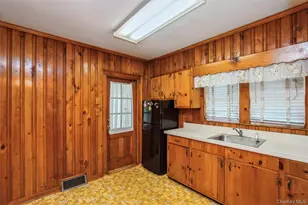 10 Laurel Rd, Ronkonkoma, NY 11779 - Photo 7
