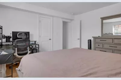 13240 Sanford Avenue #3R, Flushing, NY 11355 - Photo 21