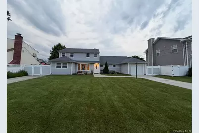 40 Relda Street, Plainview, NY 11803 - Photo 1
