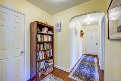 215-40 47th Avenue #3A, Bayside, NY 11361 - Photo 5