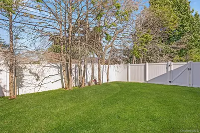 65 Club Lane, Levittown, NY 11756 - Photo 25