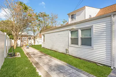 65 Club Lane, Levittown, NY 11756 - Photo 23