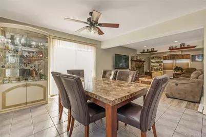 65 Club Lane, Levittown, NY 11756 - Photo 7