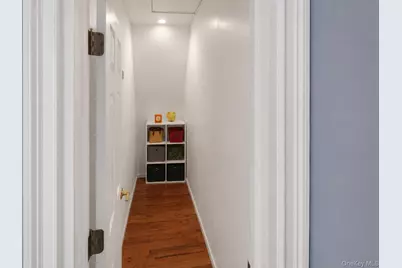 40 Emmett Terrace, New Rochelle, NY 10805 - Photo 27