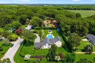 2 Jodi Dr, Manorville, NY 11949 - Photo 5